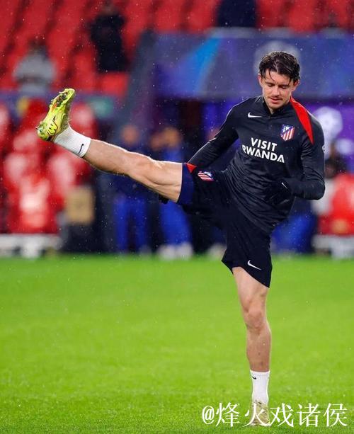 记者：不认为曼联会永久签下加拉格尔；拉什福德