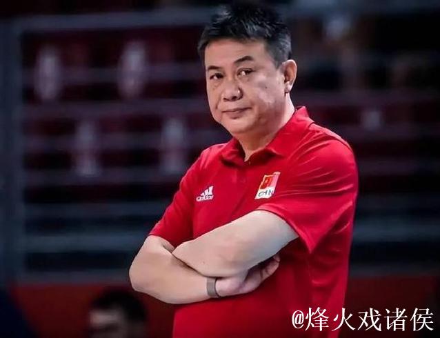 上海完胜辽宁,三核心发力,蔡斌点评,18岁新秀惊艳首秀 上海完胜辽宁,三核心发力,蔡斌点评,18岁新秀惊艳首秀